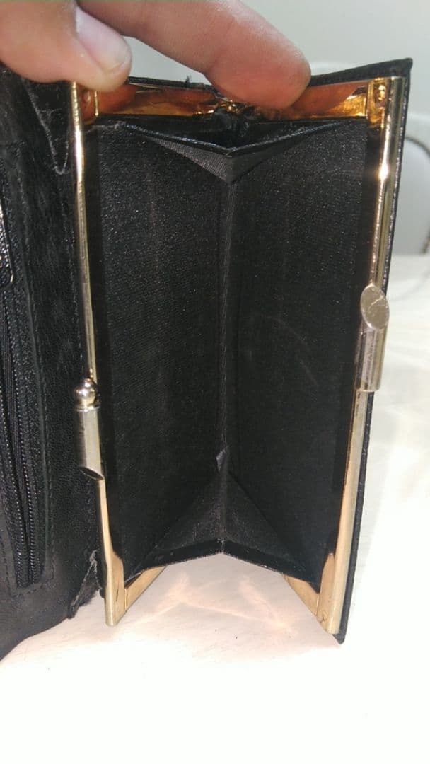 CHANEL ブラック レザー がま口財布