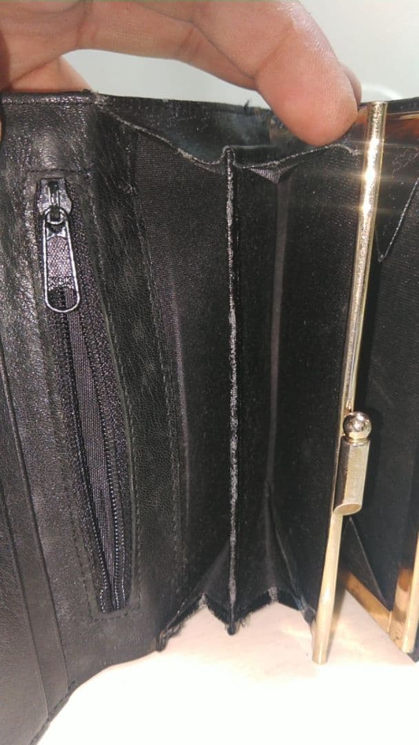 CHANEL ブラック レザー がま口財布