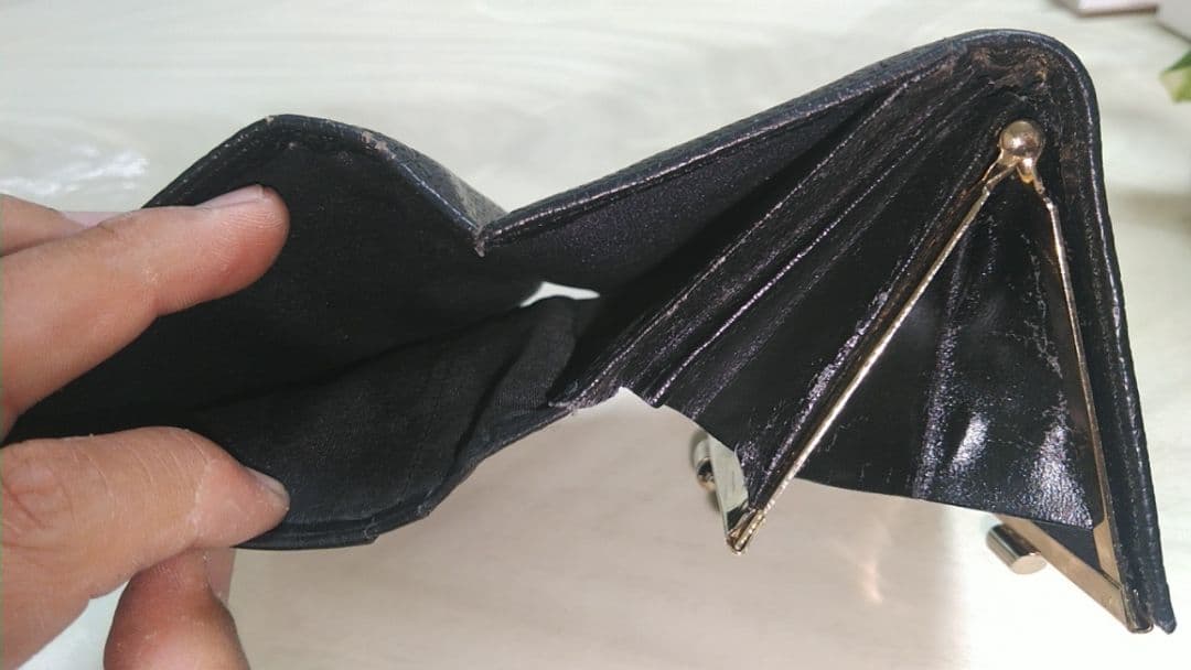 CHANEL ブラック レザー がま口財布