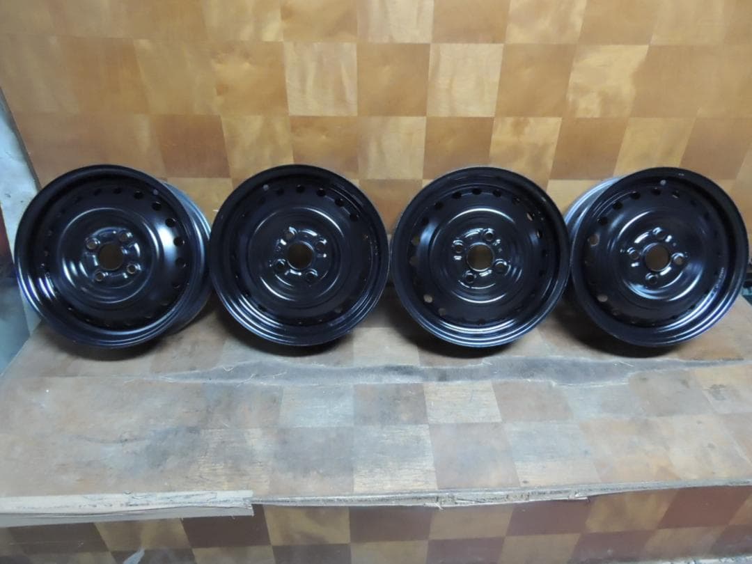 T776　14×4.5J　スチールホイール　4本　ハブ径 54mm　自家塗装