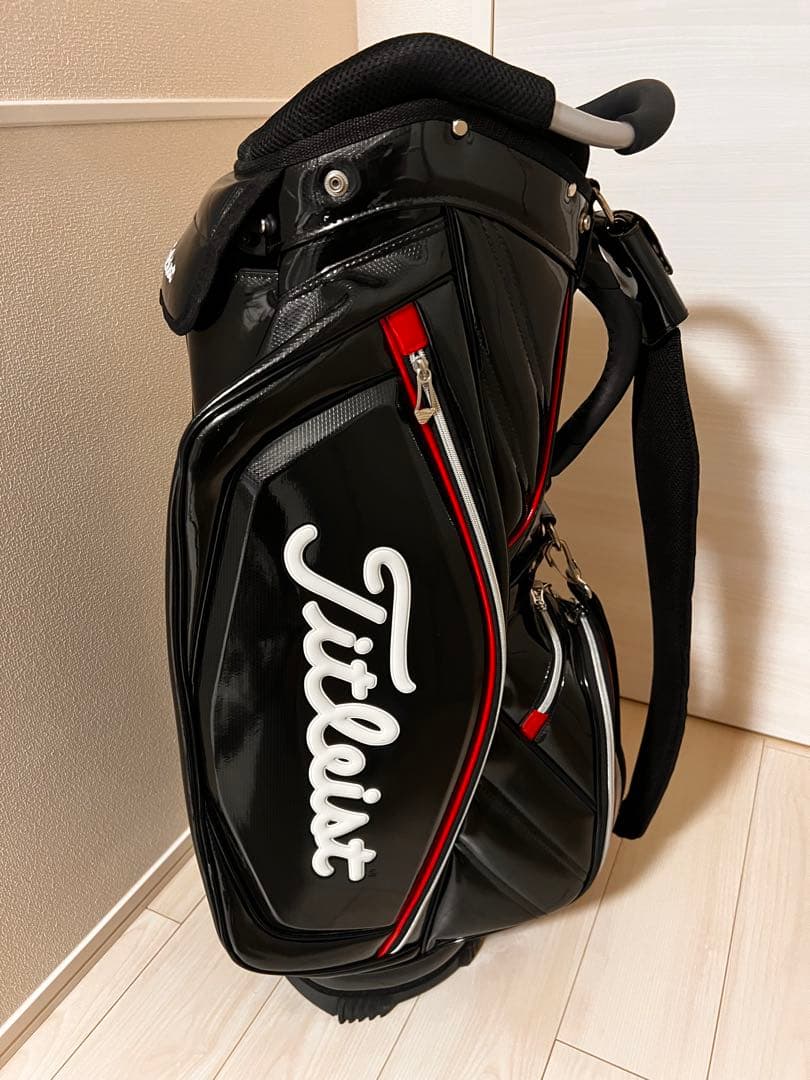 美品 Titleist ゴルフバッグ 黒/赤 エナメル