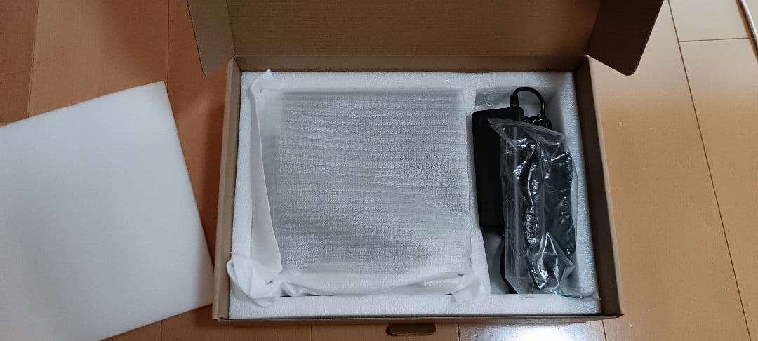 デスクトップミニパソコン 新品未使用