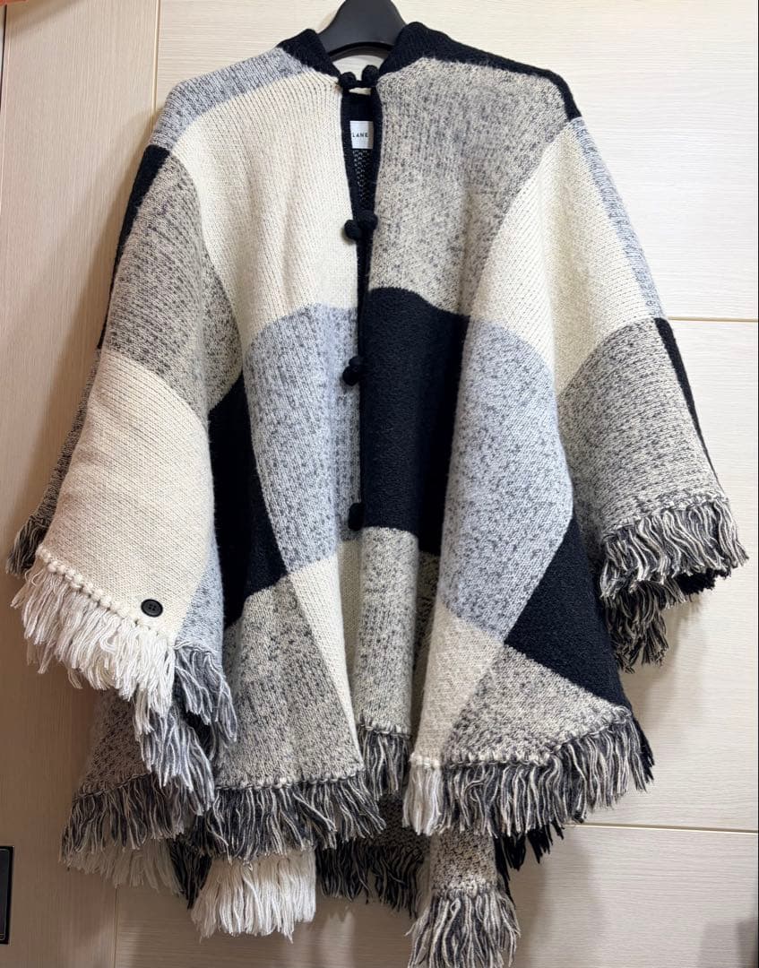 CLANE クラネ　WIDE CHECK PONCHO
