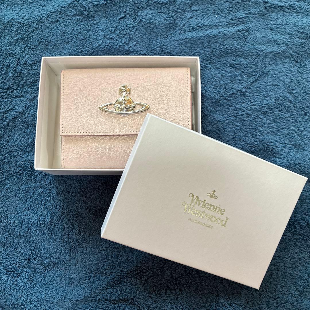 ヴィヴィアンウエストウッド二つ折り財布