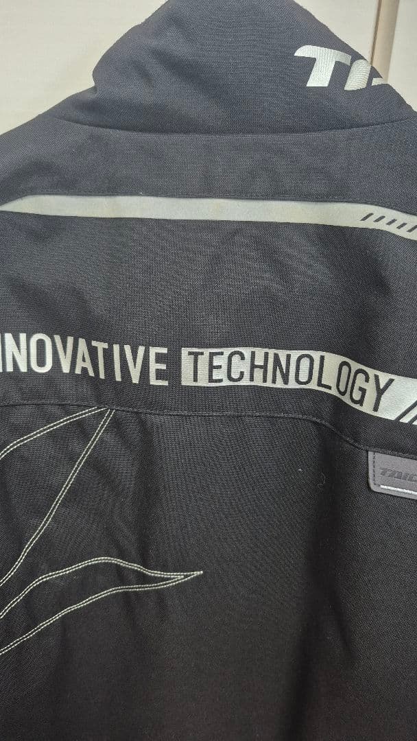 TAICHI 【L】サイズ　3シーズン　ジャケット