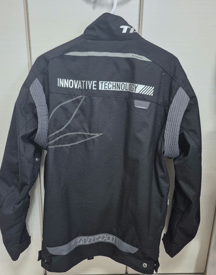 TAICHI 【L】サイズ　3シーズン　ジャケット