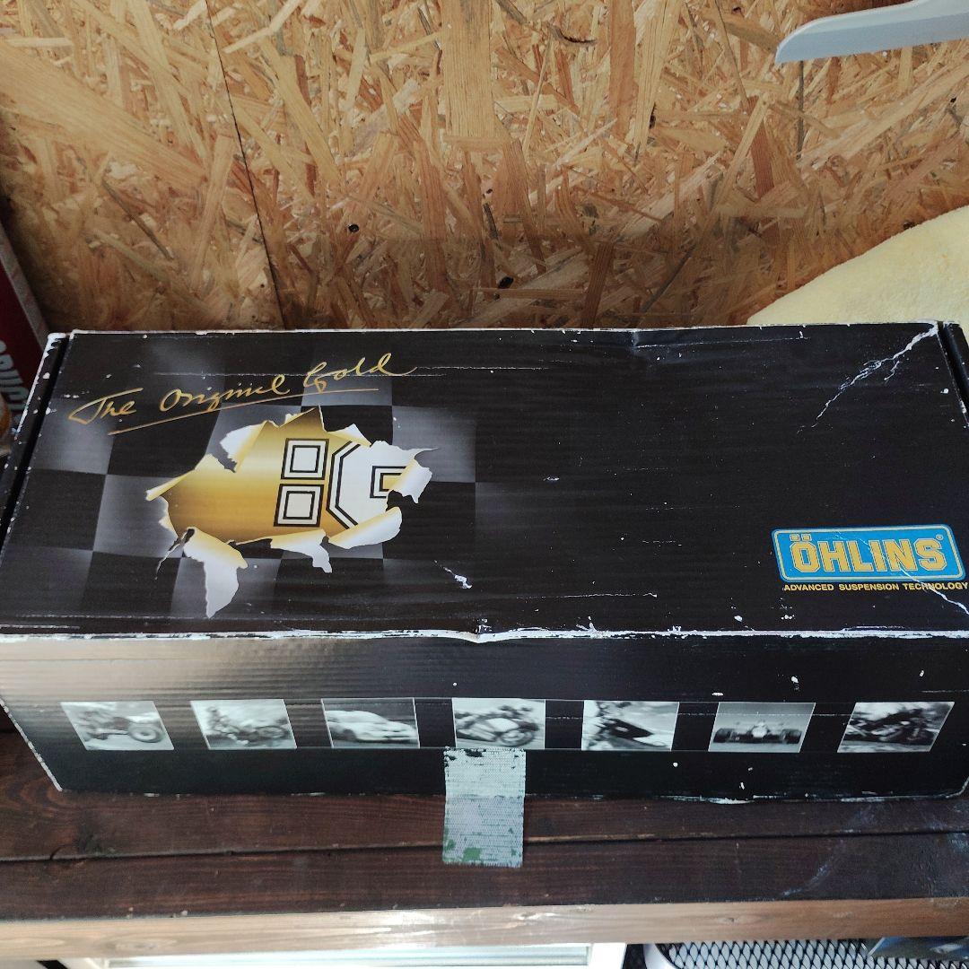 オーリンズ　リアショック