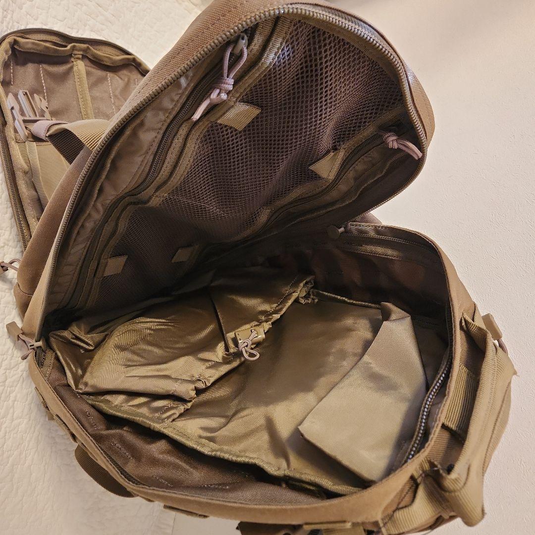 nt7070です。 タクティカルスリングバッグ バッグパック 新品