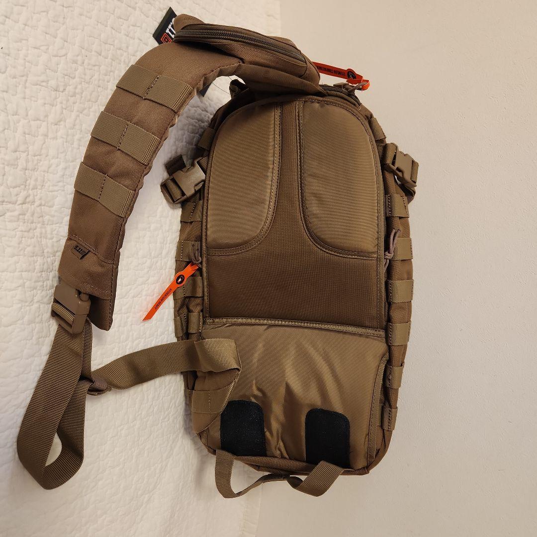 nt7070です。 タクティカルスリングバッグ バッグパック 新品