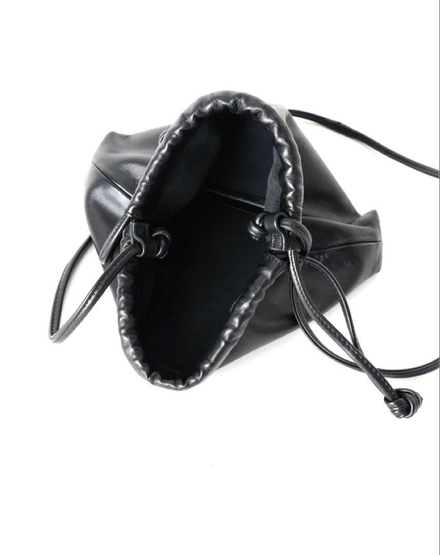 【新品未使用】CELERI セルリ　SMALL POUCH ブラック