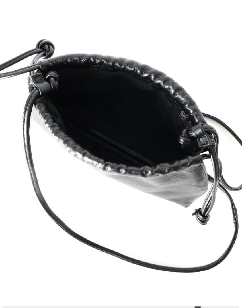 【新品未使用】CELERI セルリ　SMALL POUCH ブラック