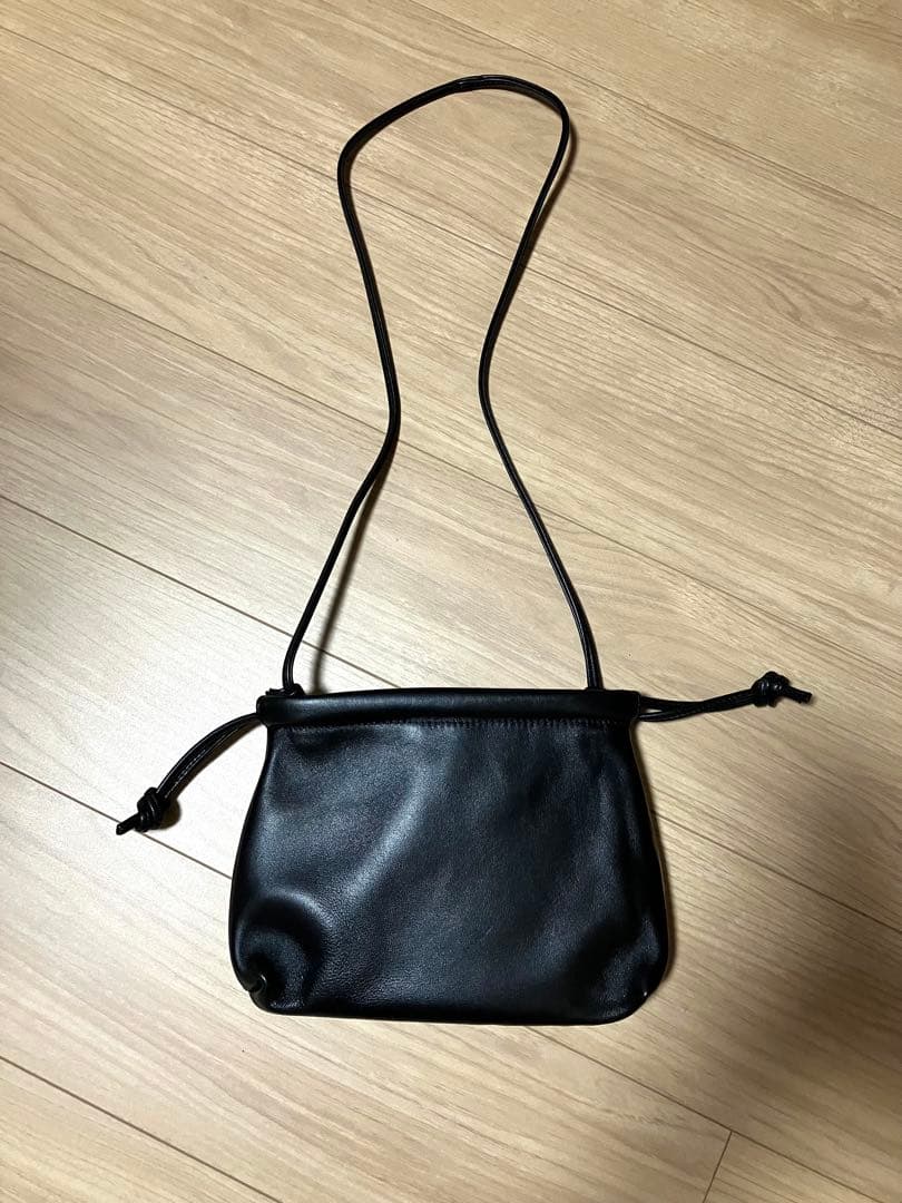 【新品未使用】CELERI セルリ　SMALL POUCH ブラック
