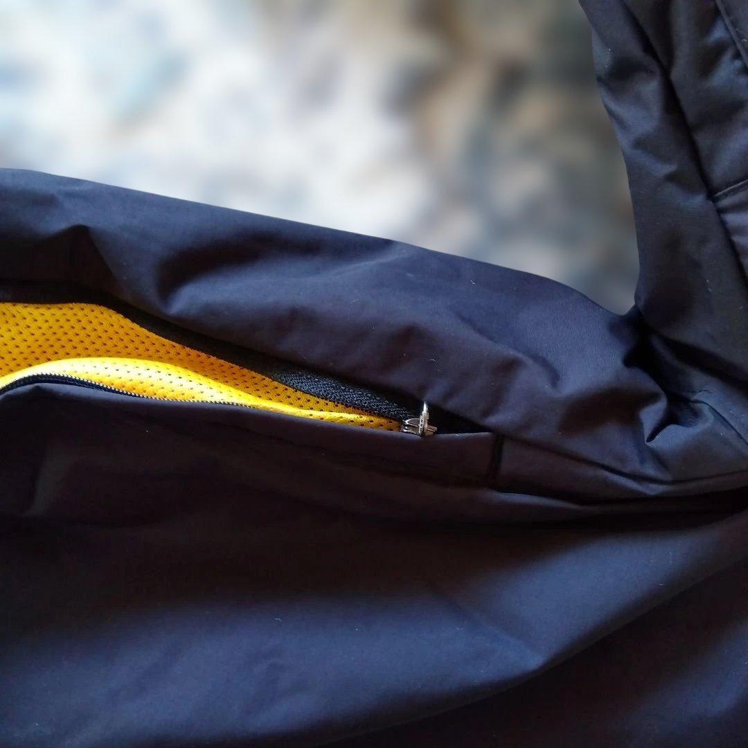 Burton スノー　ウェア　女性向 M-Lサイズ サスペンダー着脱式　パンツ