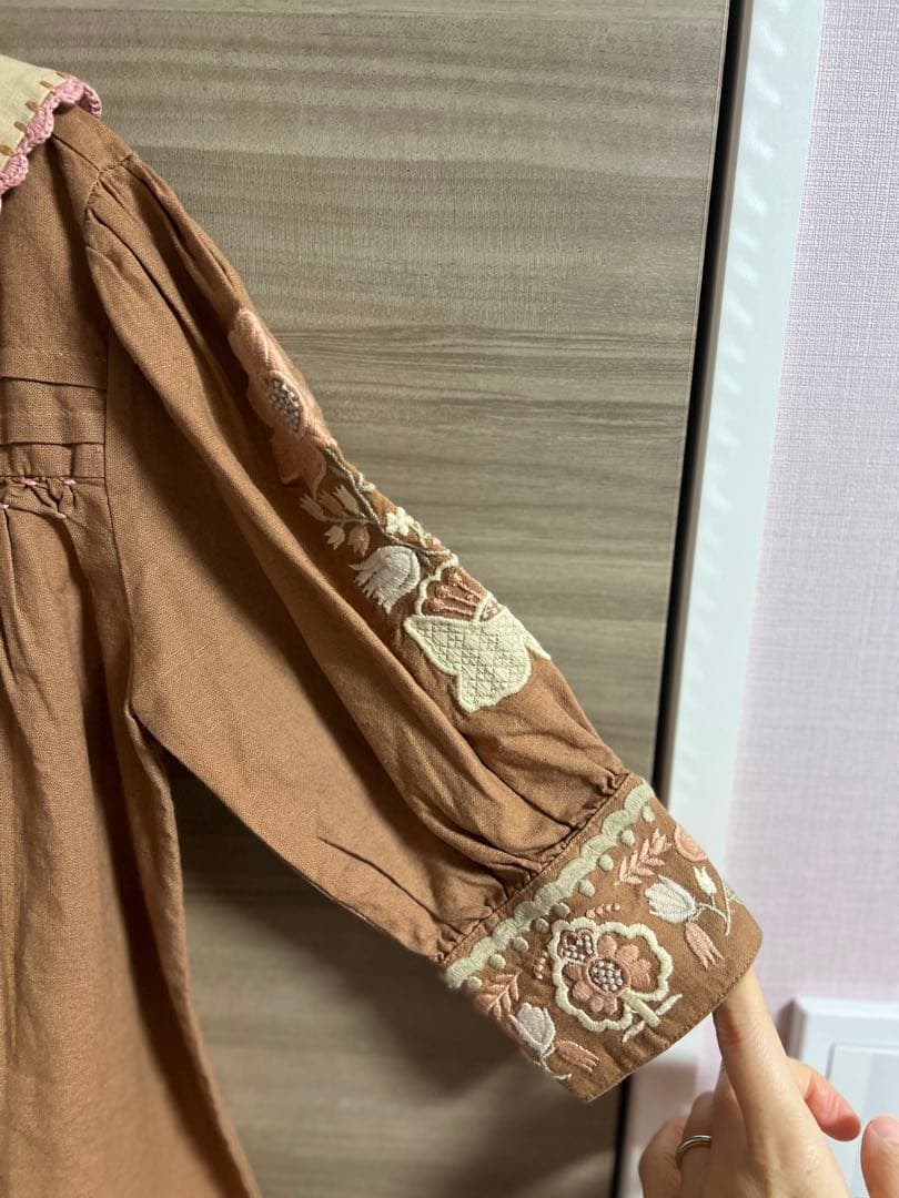 美品Apolina Bette Dress Hazel 5-7