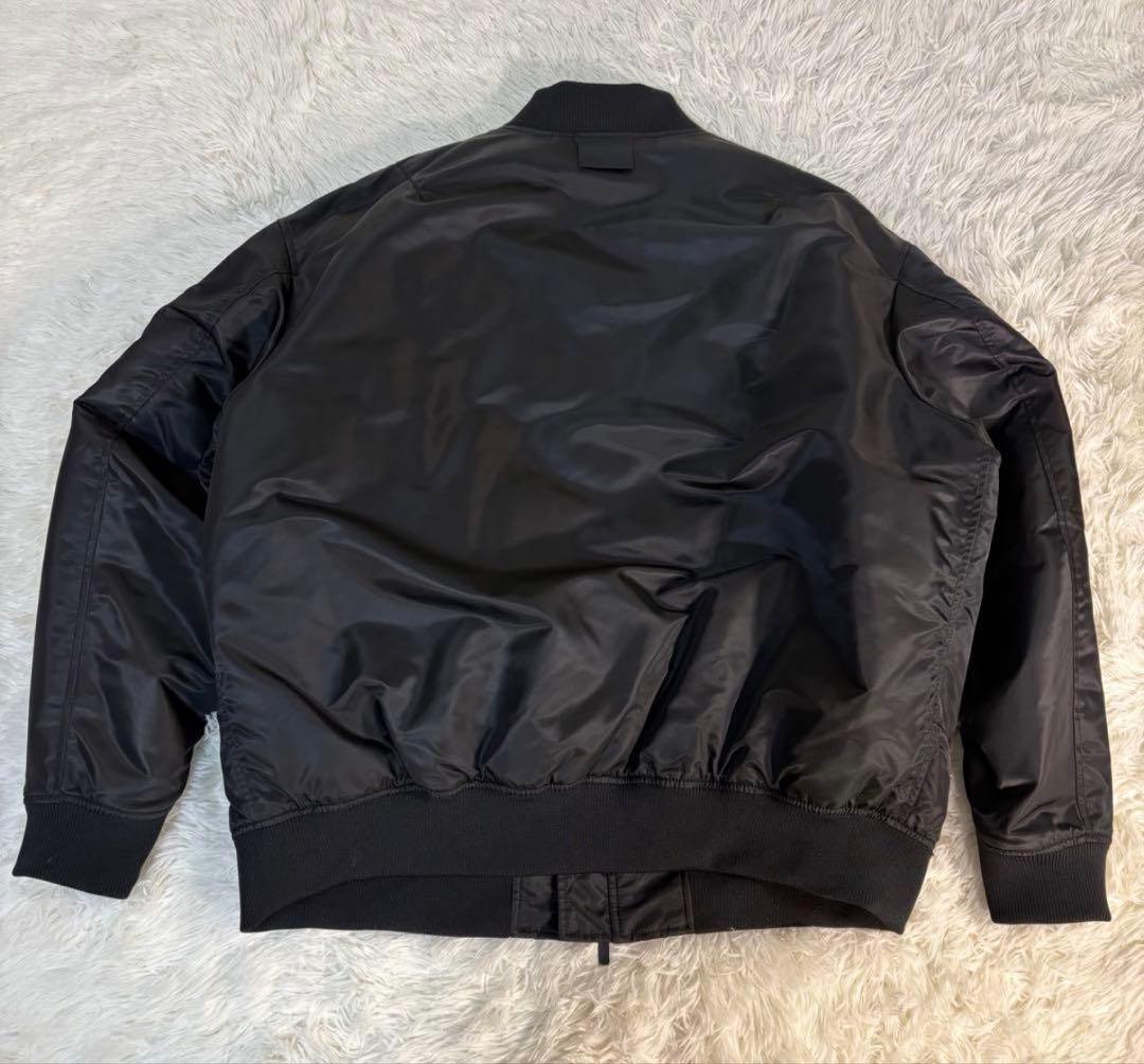 美品　UNIQLO ユニクロ +J ハイブリッドダウンオーバーサイズ　MA-1