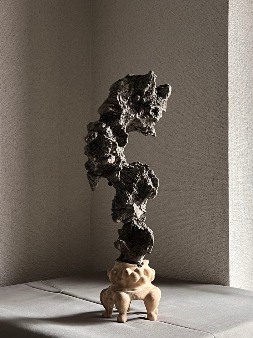 古美術　太湖石・時代物・天然古賞石　置物・古賞物・古擺件　中国美術　唐物　自然石