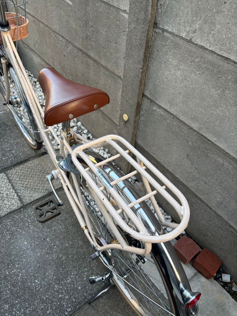シティサイクル ベージュ 前カゴ付き　26インチ