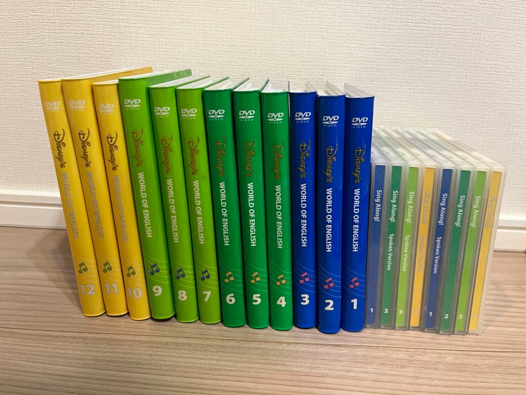 ディズニー　シングアロングセット　新子役　DVD12枚　絵本＆CD　字幕あり