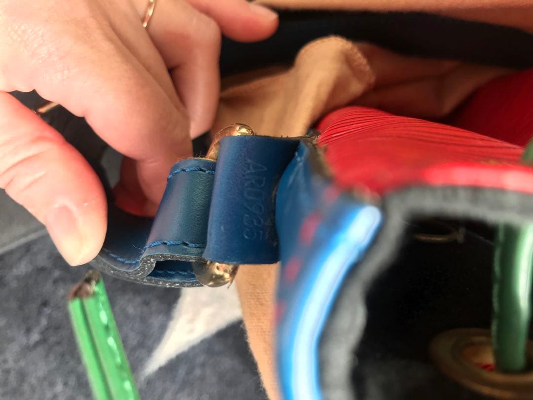 ルイビィトン　エピ