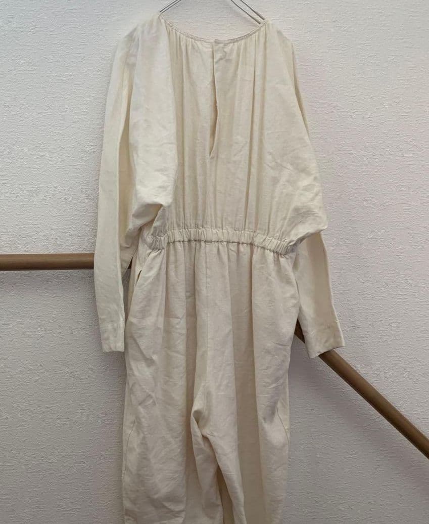 美品　kanoco着用 オールインワン　シルク麻