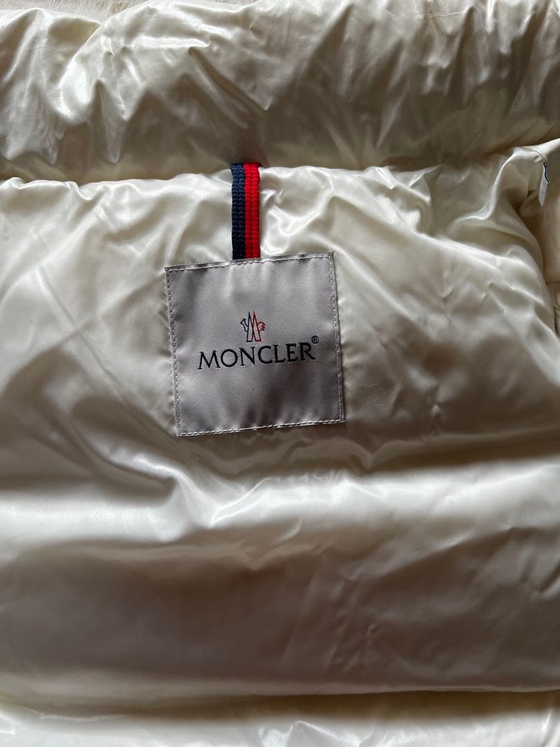 レディース モンクレールダウンベスト