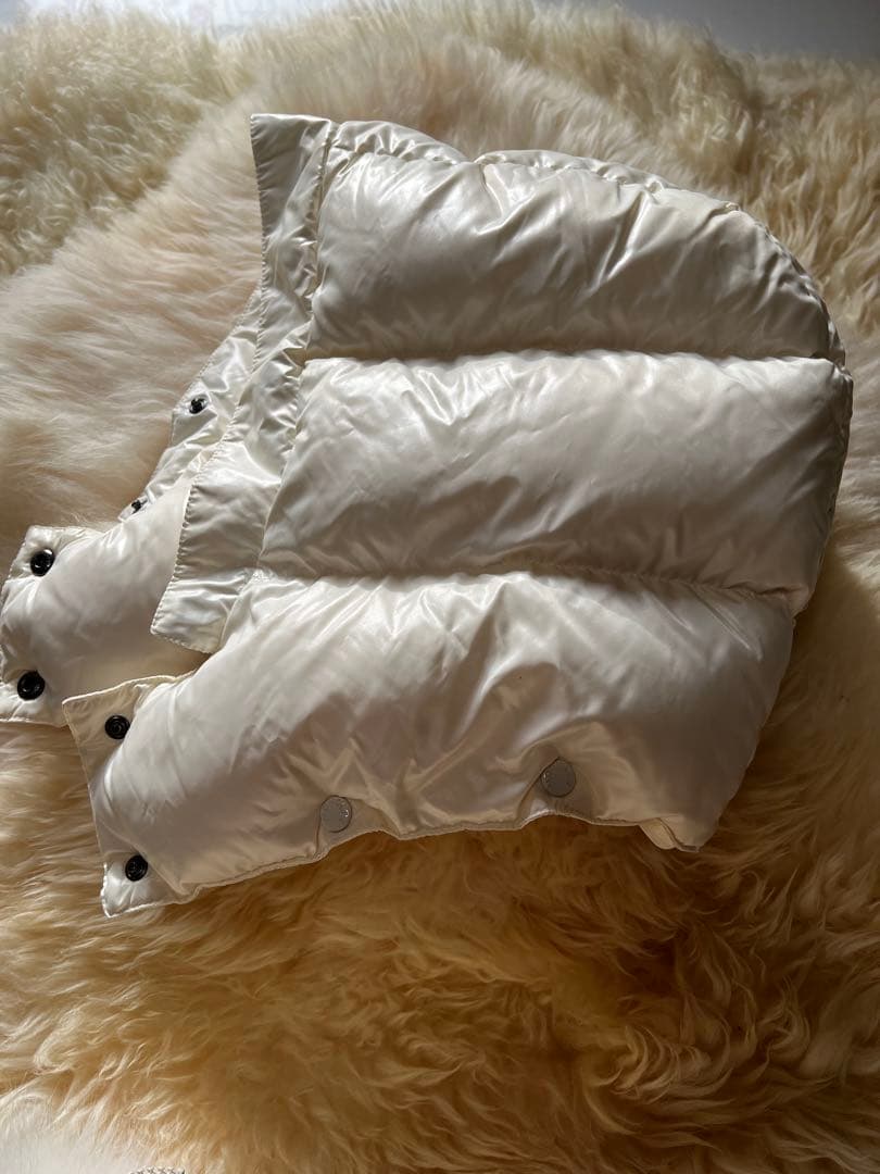 レディース モンクレールダウンベスト