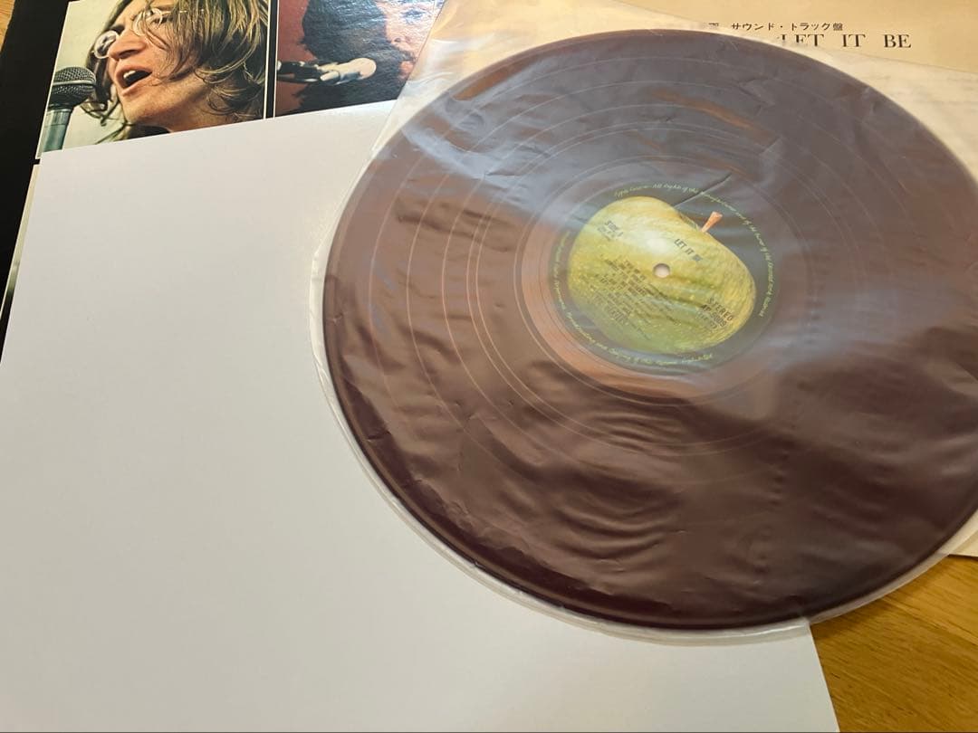 ニアミント 赤盤　9009 レットイットビー 赤盤