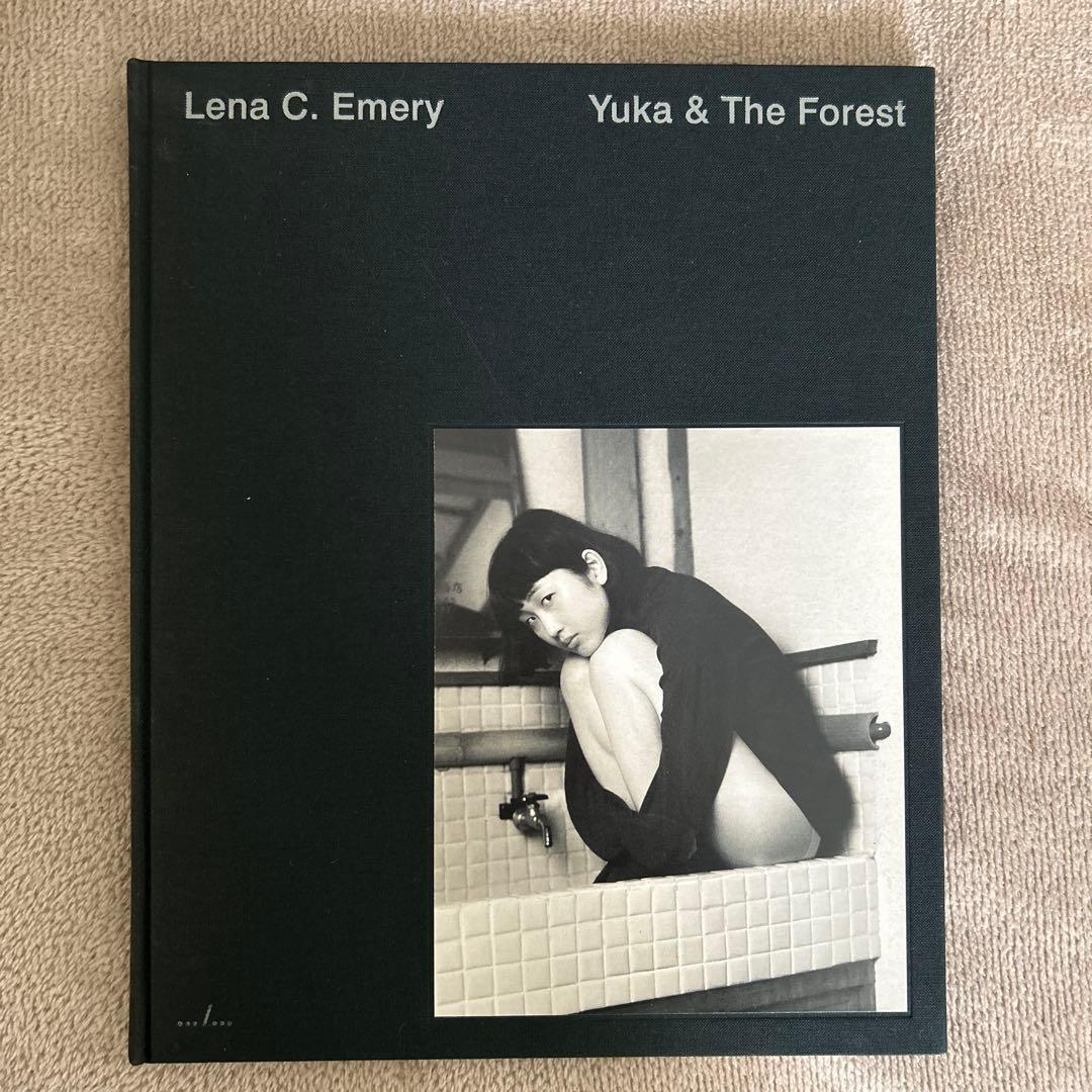 Lana C. Emery Yuka and the Forest プリント付き
