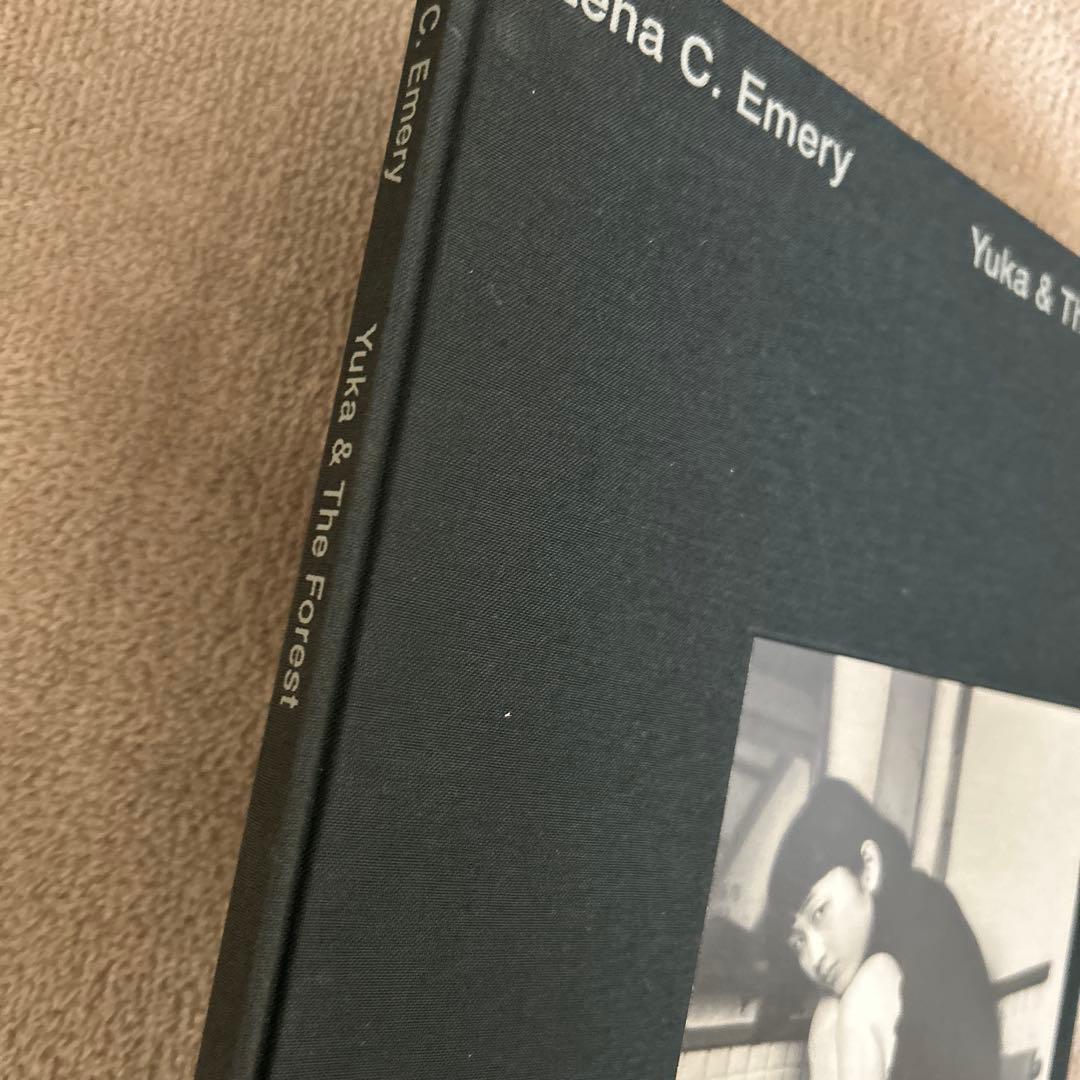 Lana C. Emery Yuka and the Forest プリント付き