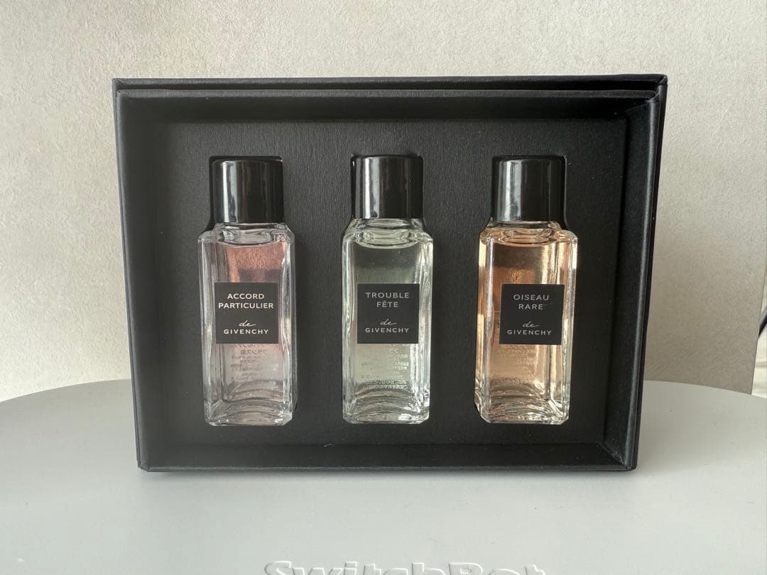 Givenchy LA COLLECTION PARTICULIÈRE