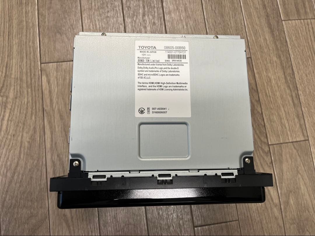 トヨタ 純正ナビ NSZT-W68T 地図SD2021版