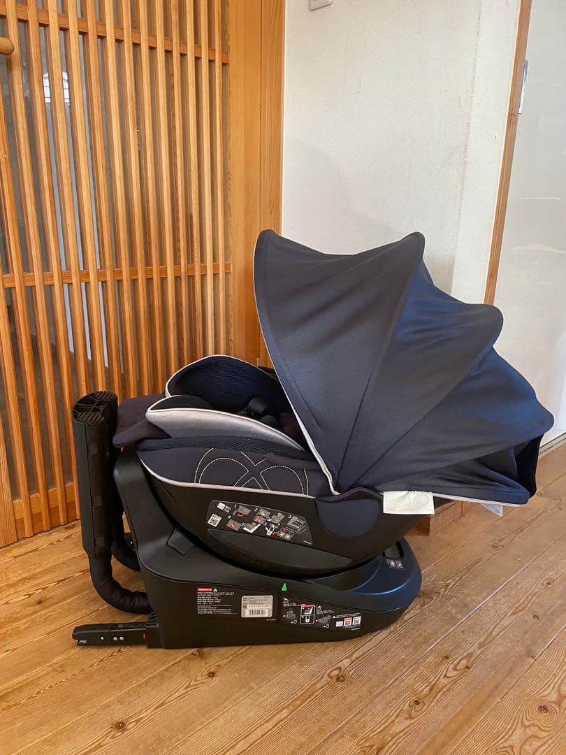美品　エールベベ　回転式チャイルドシート クルット4i グランス　ISOFIX