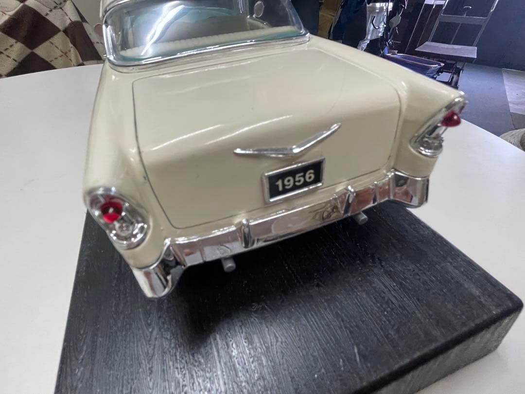 シボレー　ベルエア　1/18 箱あり　美品(1956) ダイキャストメタル