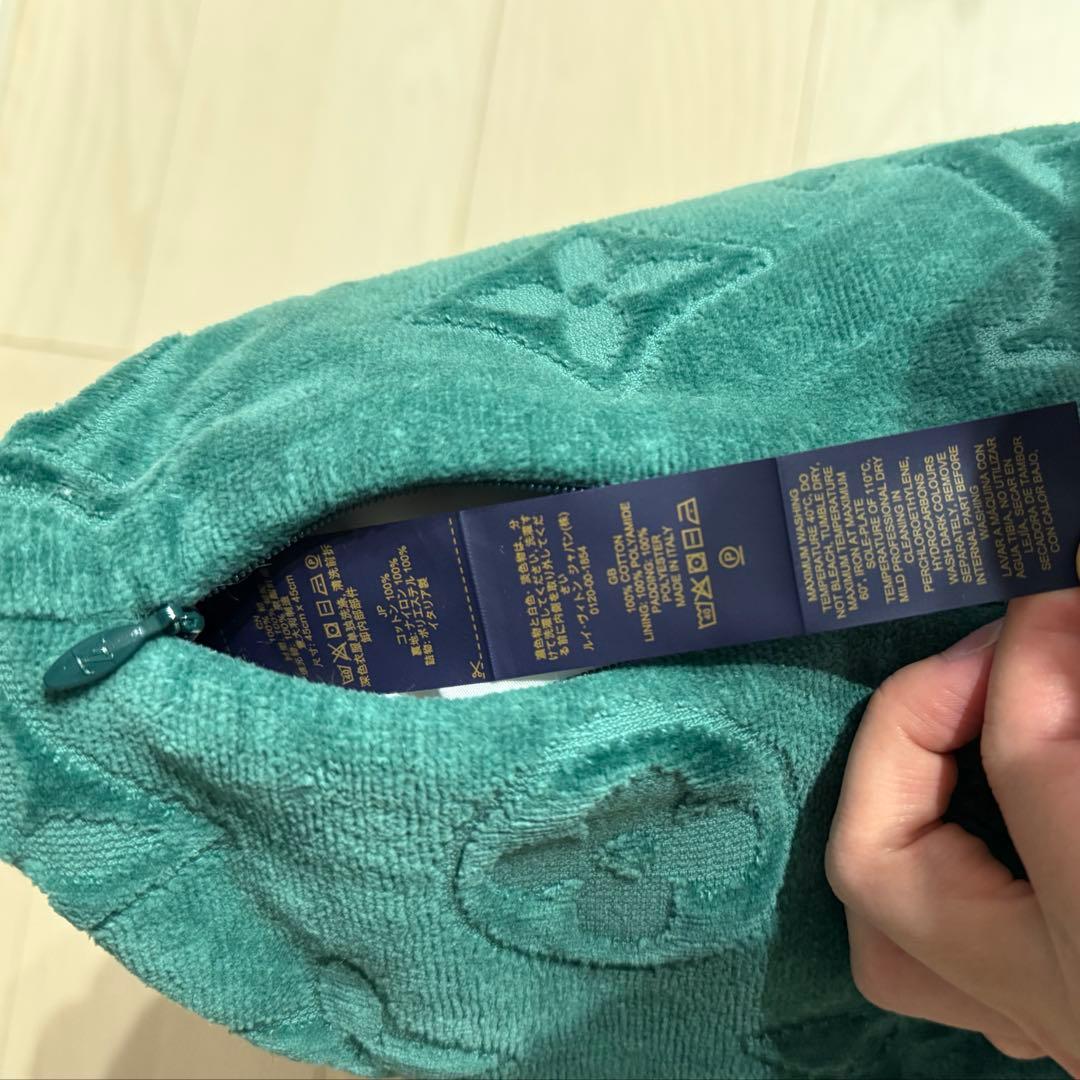 LOUIS VUITTON グリーン クッション