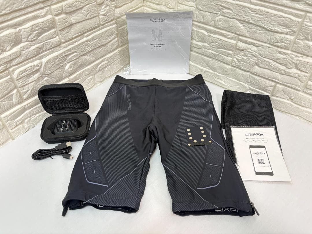 y*u様 シックスパッド パワースーツライト ヒップ＆レッグ M SE-AW00