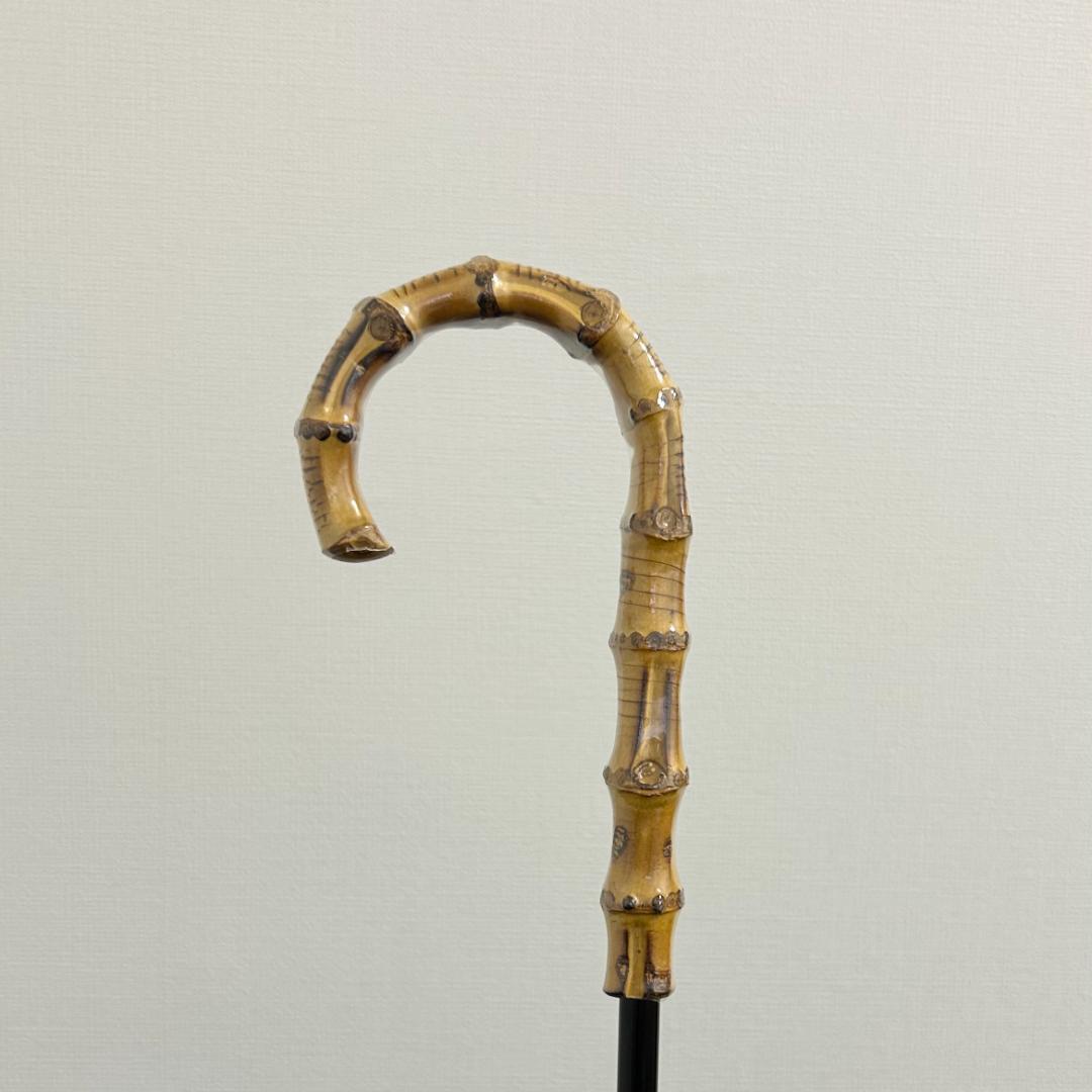 サンバリア100　Mサイズ　ネイビー フリル 日傘