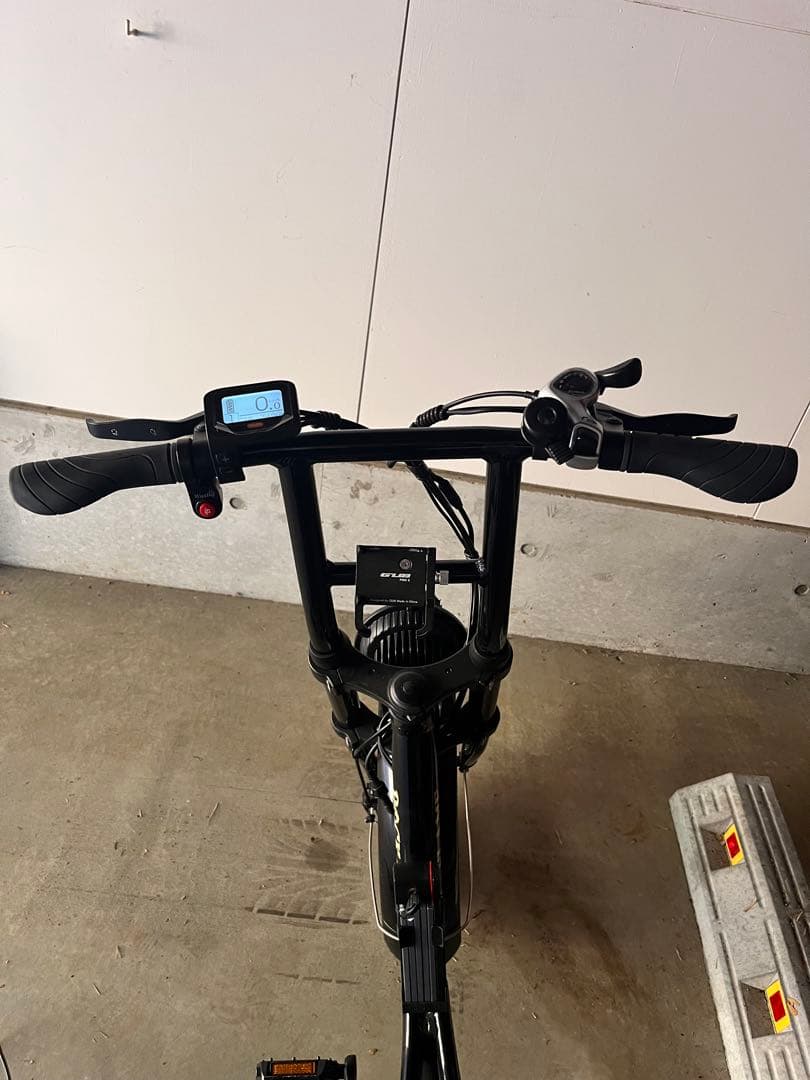 ロカフレーム　ROCKA FLAME 黒　ブラック　アシスト自転車　チャリ