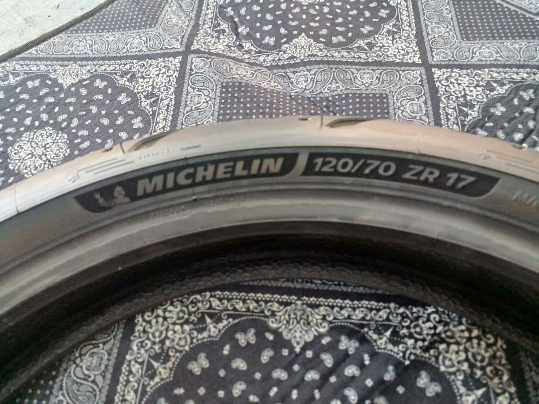 MICHELIN ROAD 6 120/70ZR17 170/60ZR17新品！