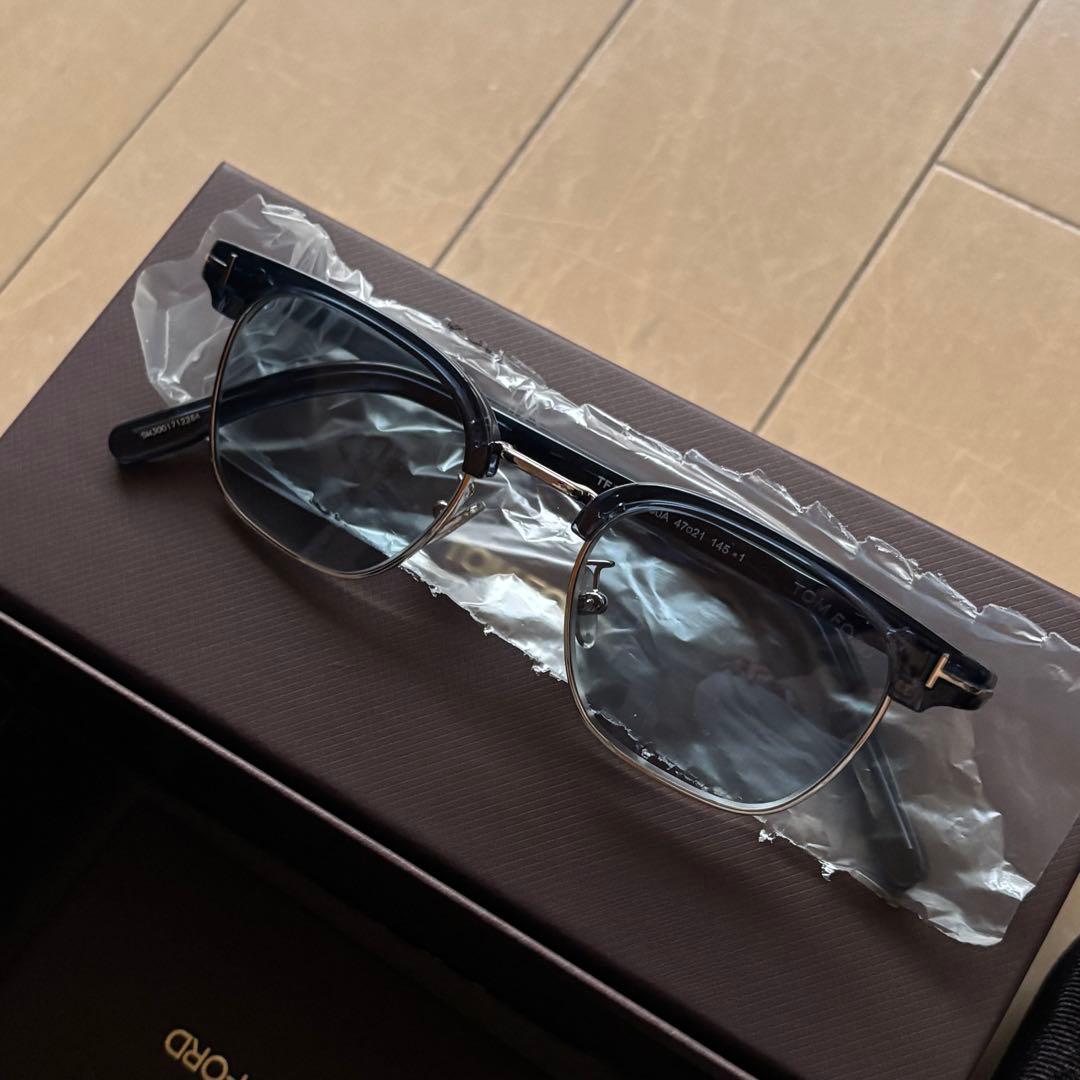 新品 TOM FORD サングラス FT1119-D 90A 47 正規品