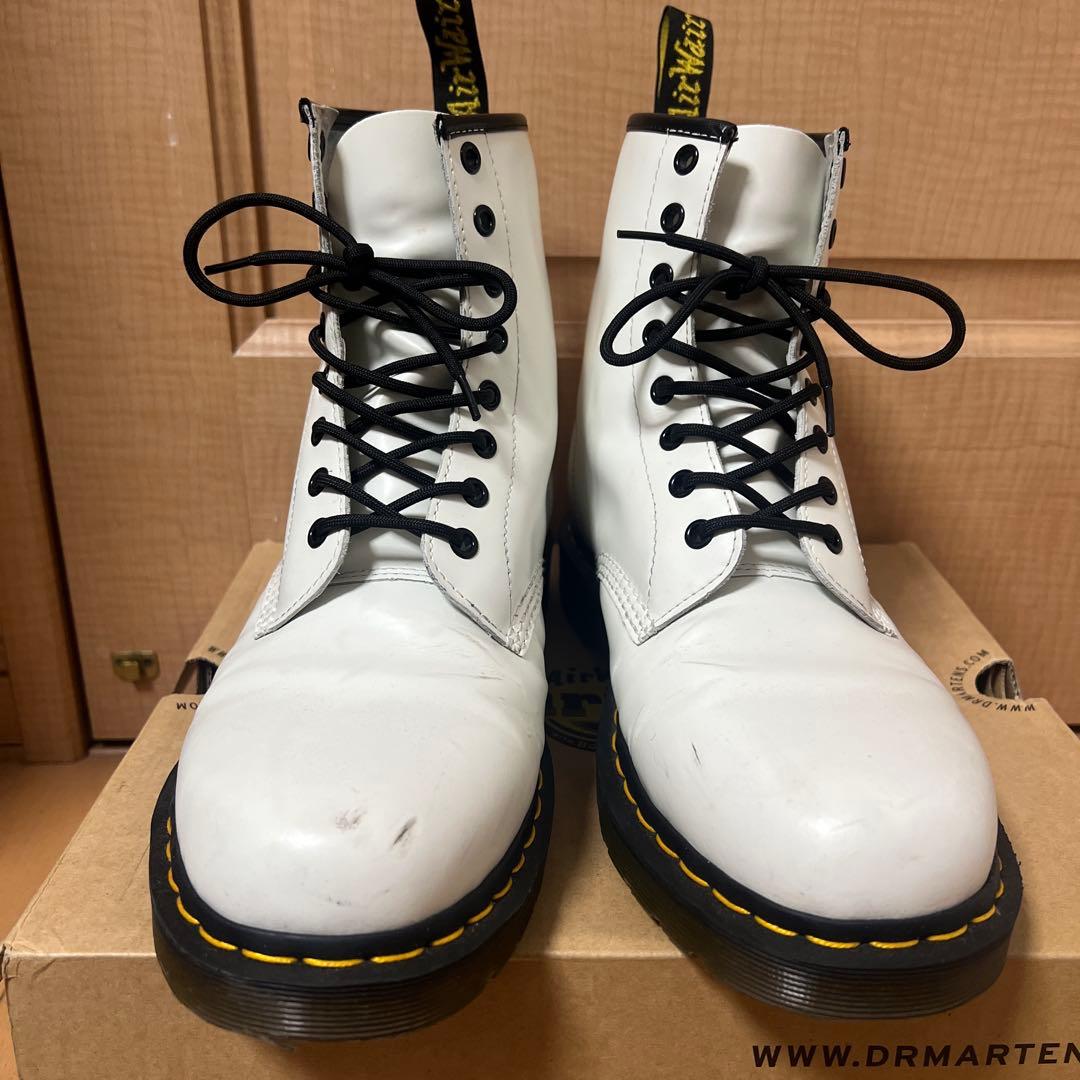 ドクターマーチン　1460　ホワイト　8ホール