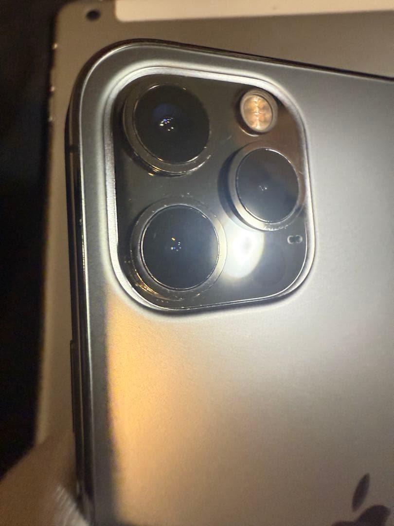 iPhone 12 Pro 本体