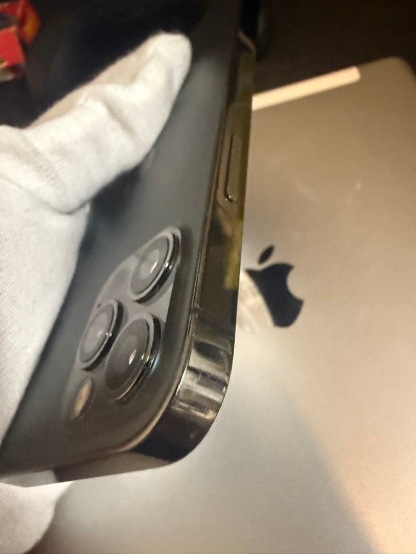 iPhone 12 Pro 本体