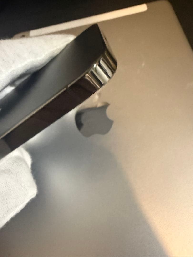 iPhone 12 Pro 本体