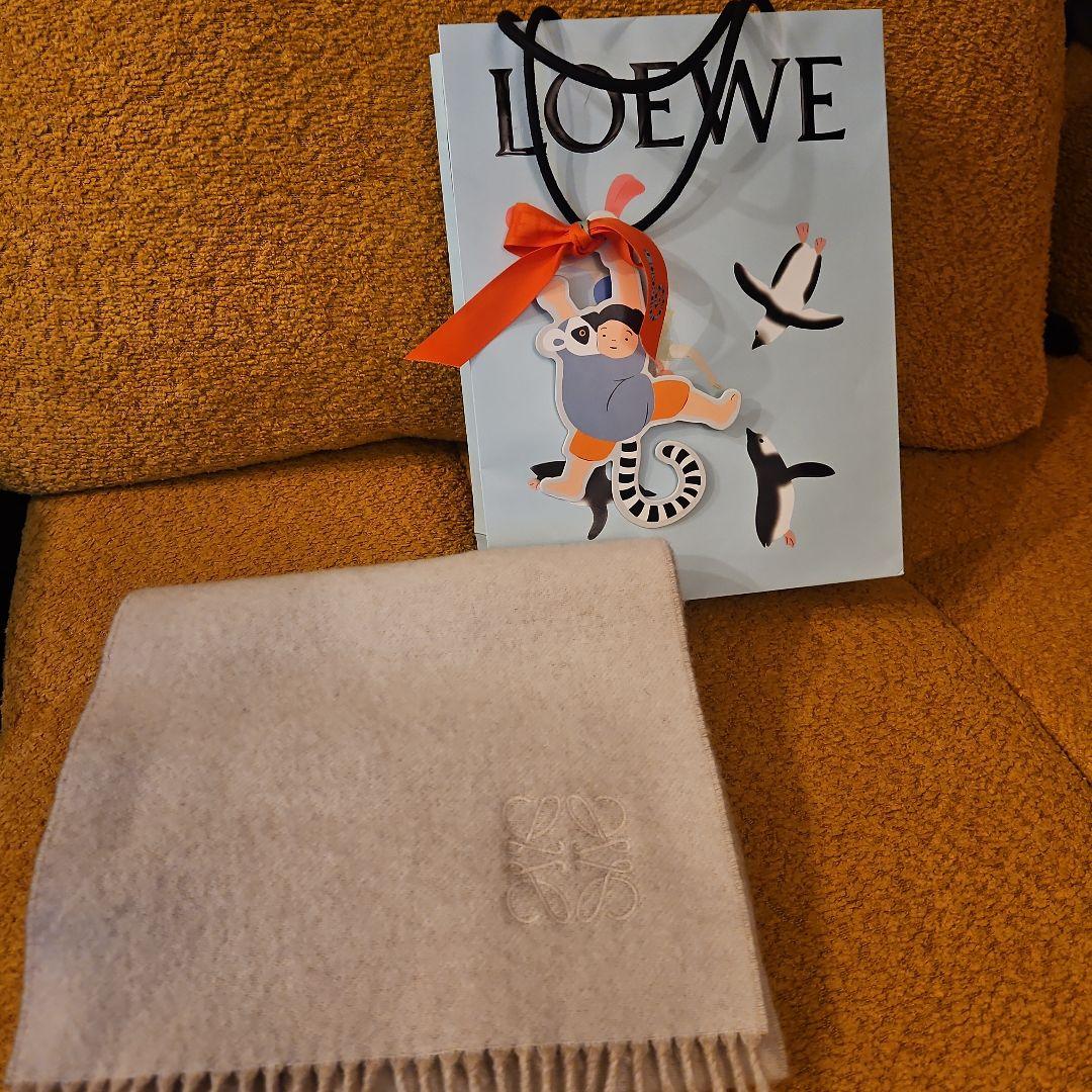 LOEWE ウールマフラー ベージュ