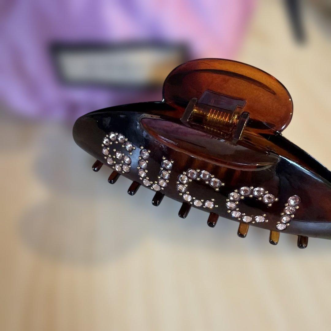 GUCCI ヘアクリップ