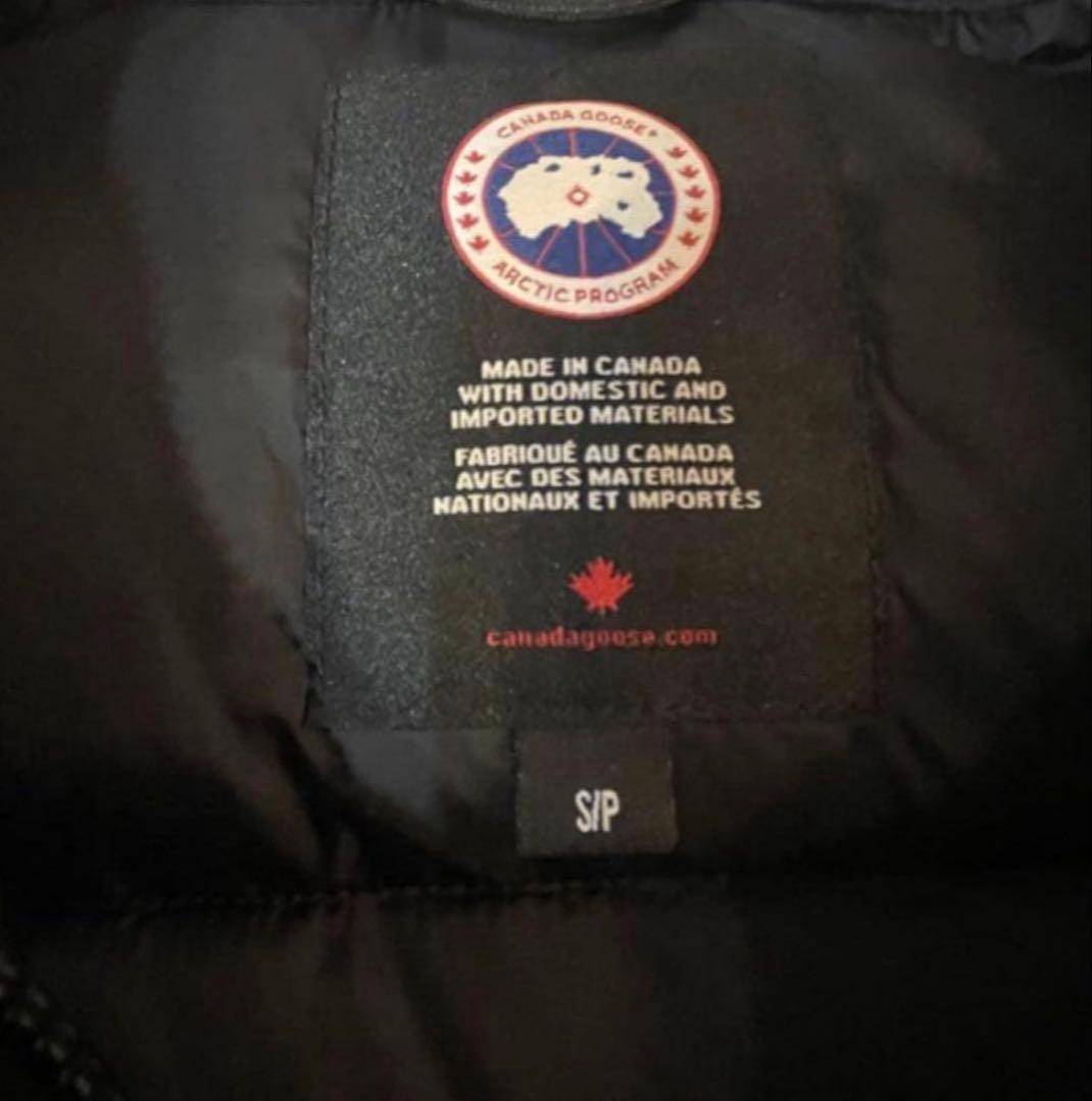   ブラック ダウンベスト　極美品　最終出品