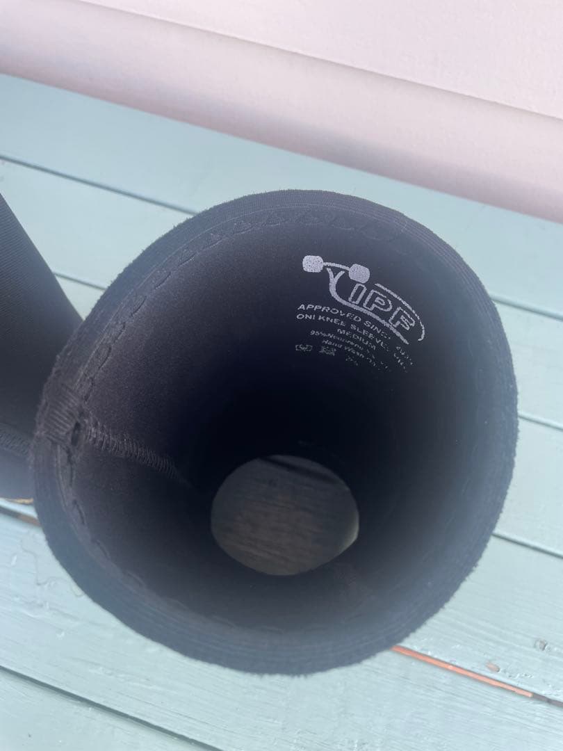 SS級品 Mサイズ オニプロONI 鬼 ニースリーブ プロ