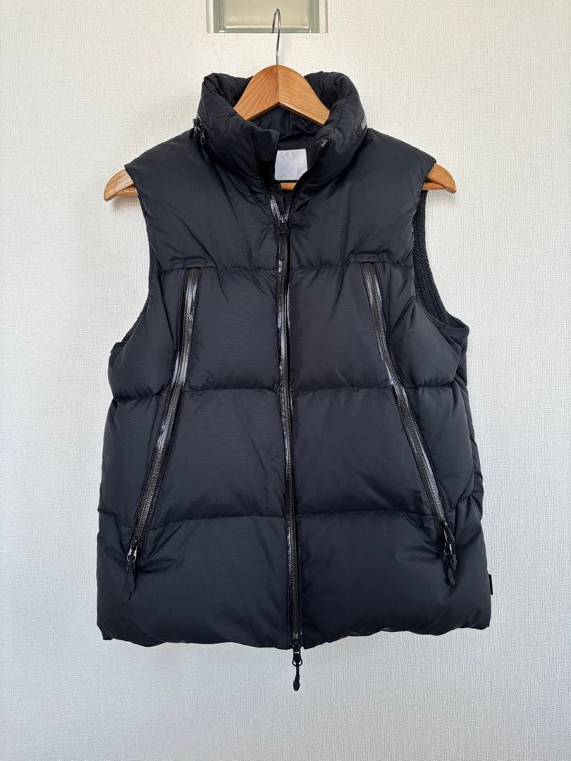 ナンガ　アーバンリサーチ　ダウンベスト　黒