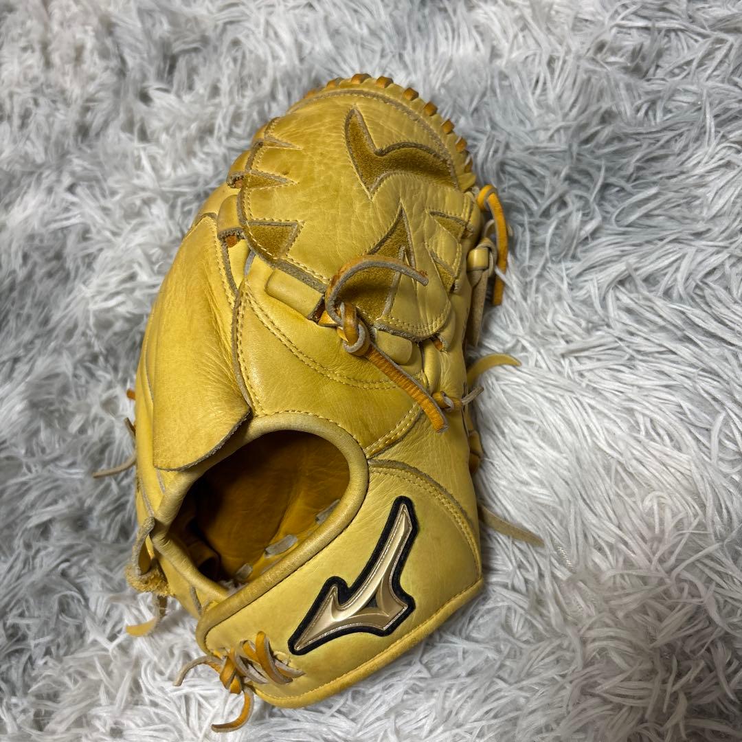 Mizuno 軟式グローブ イエロー 右投げ