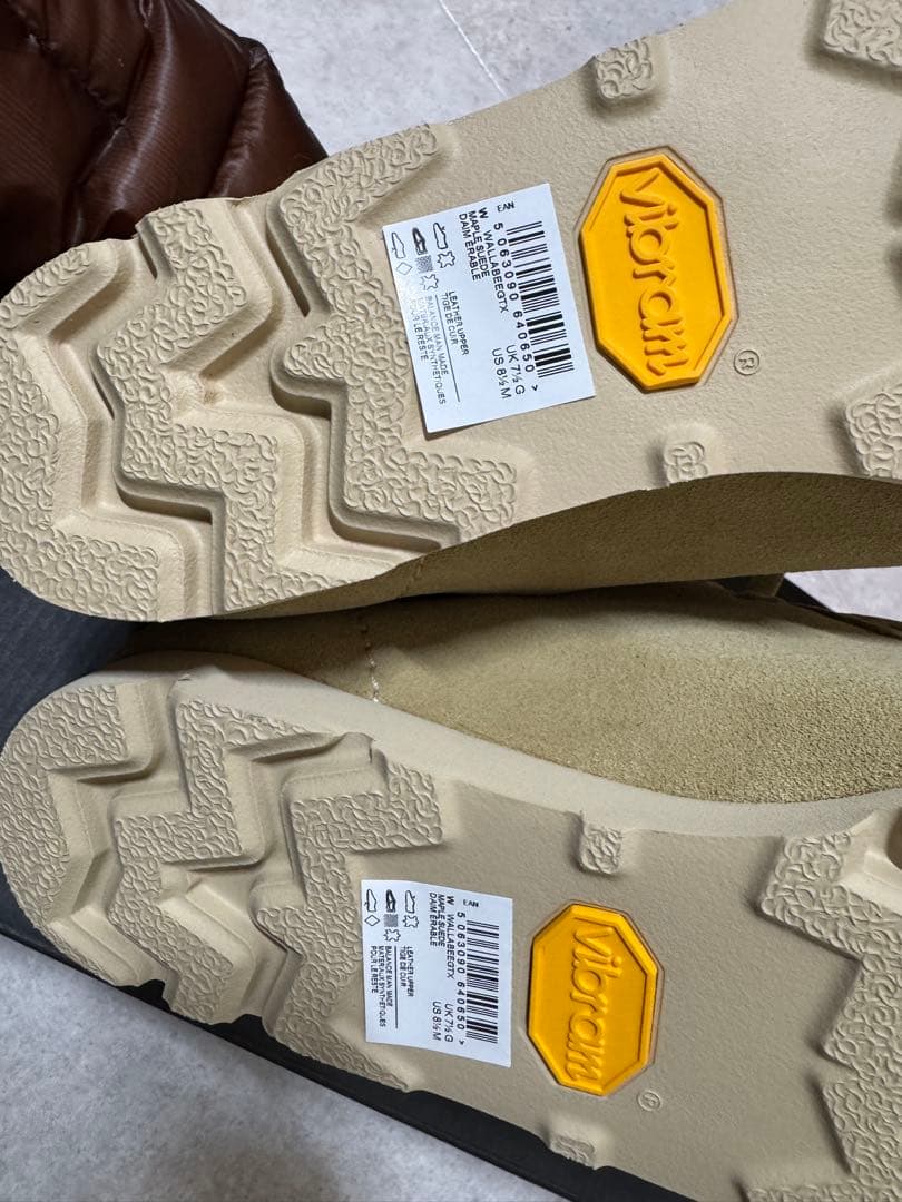 新品クラークス　ワラビー　ゴアテックス　GORE-TEX CLARKS